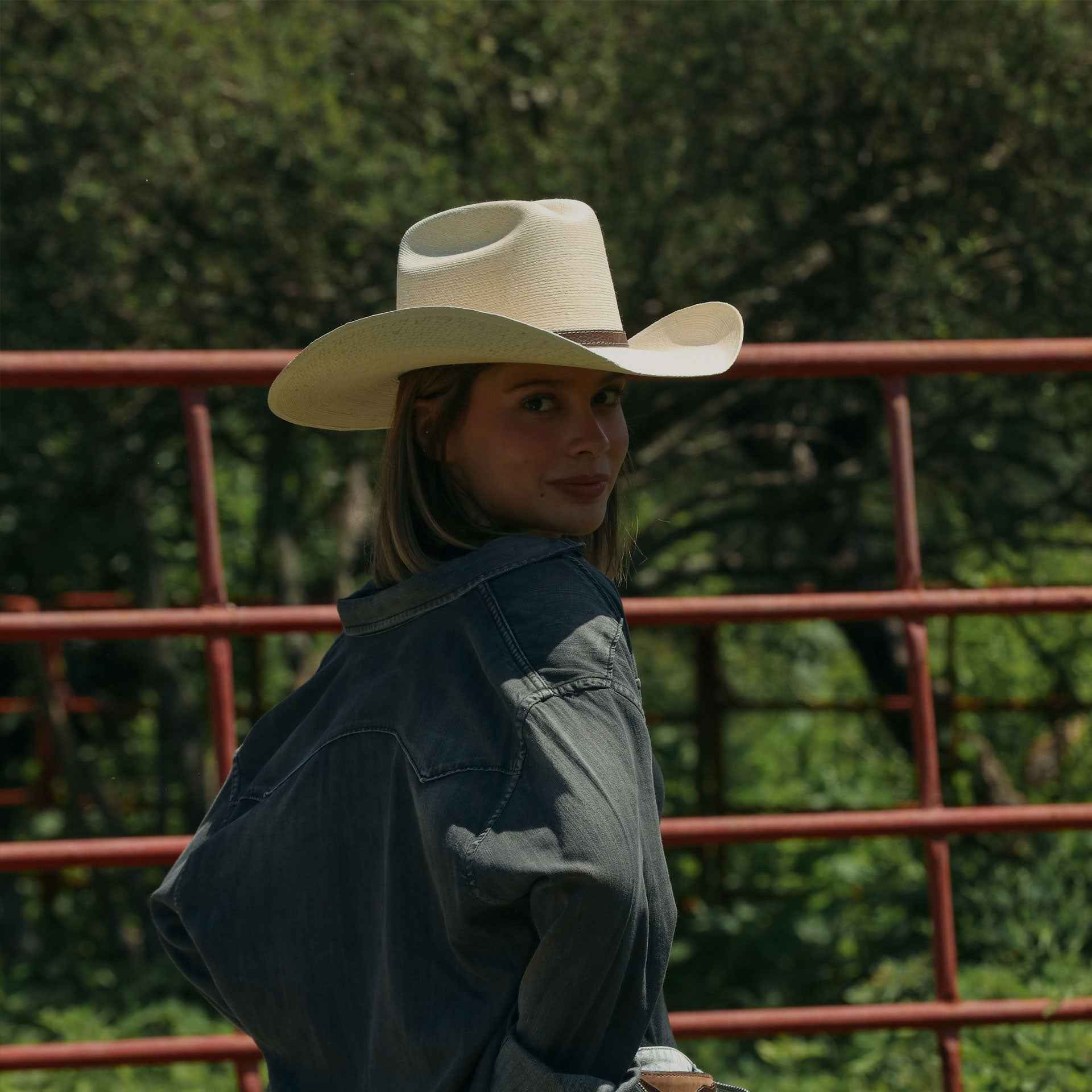 Sombrero Vaquero Artesanal de Palma – Horma Ranger Low 100x