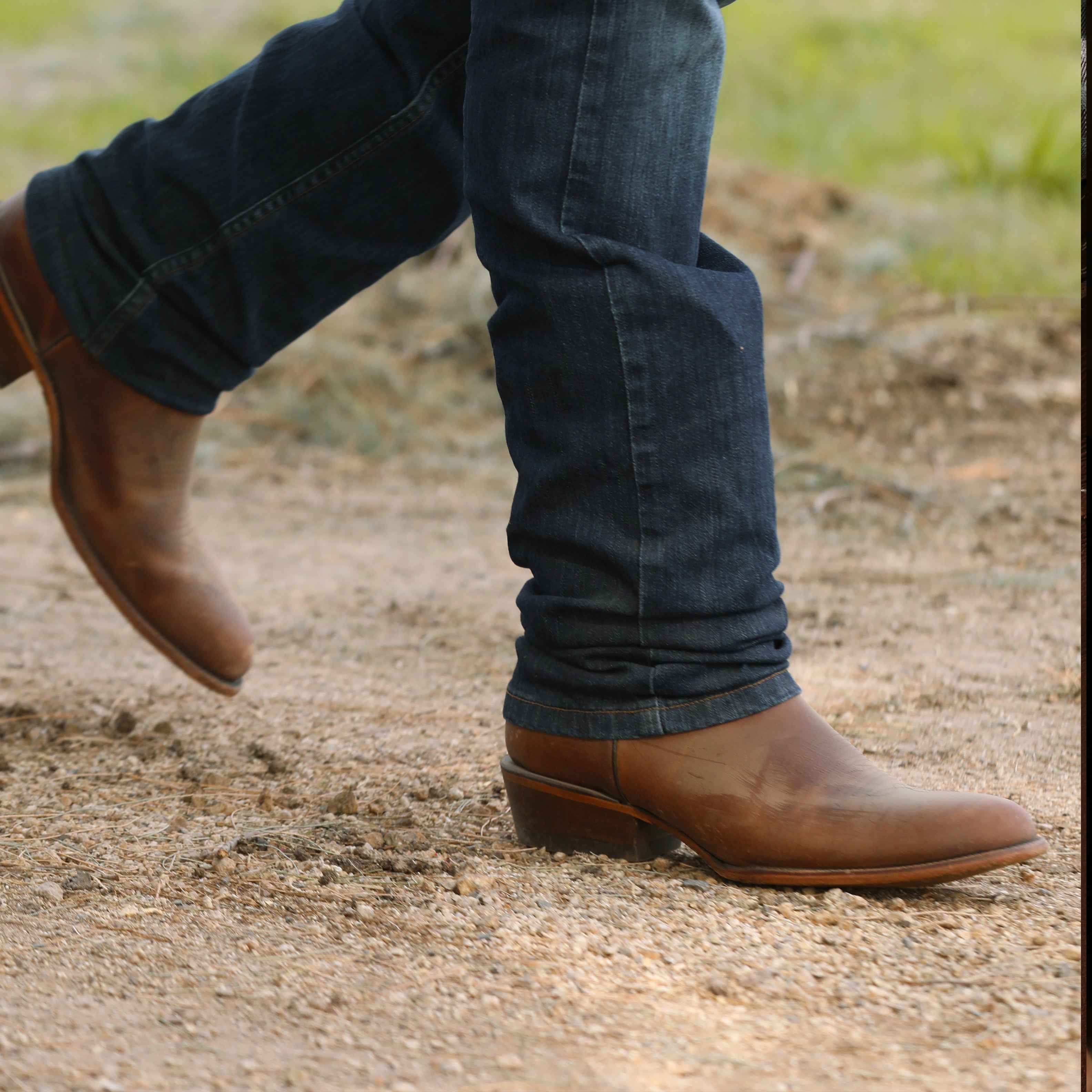 Bota Easton Vaquera Hombre Color Miel