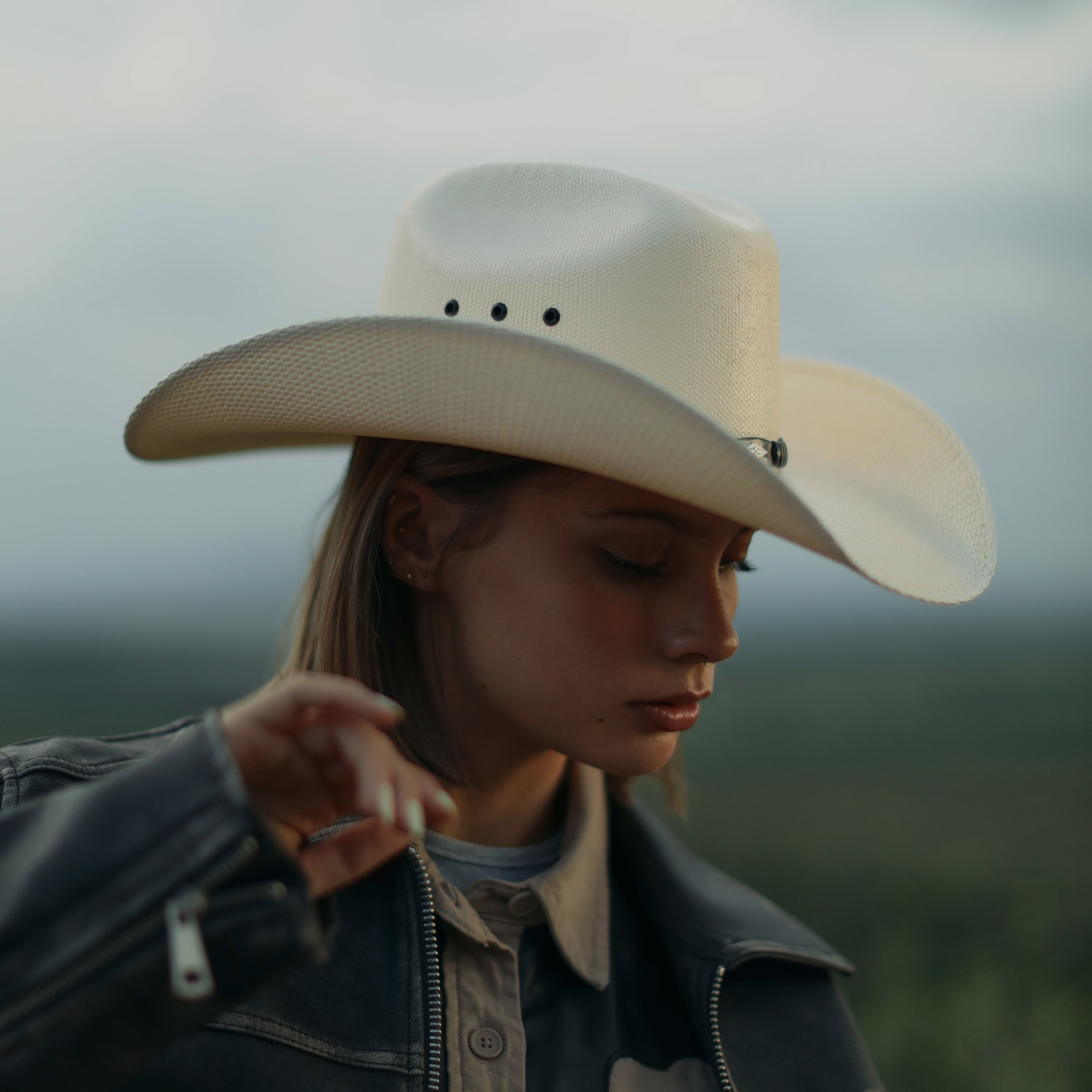 Buffalo Straw Cowboy Hat TW 50x